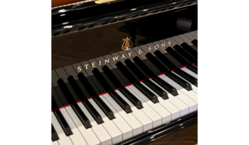 Steinway & Sons A-188 voll